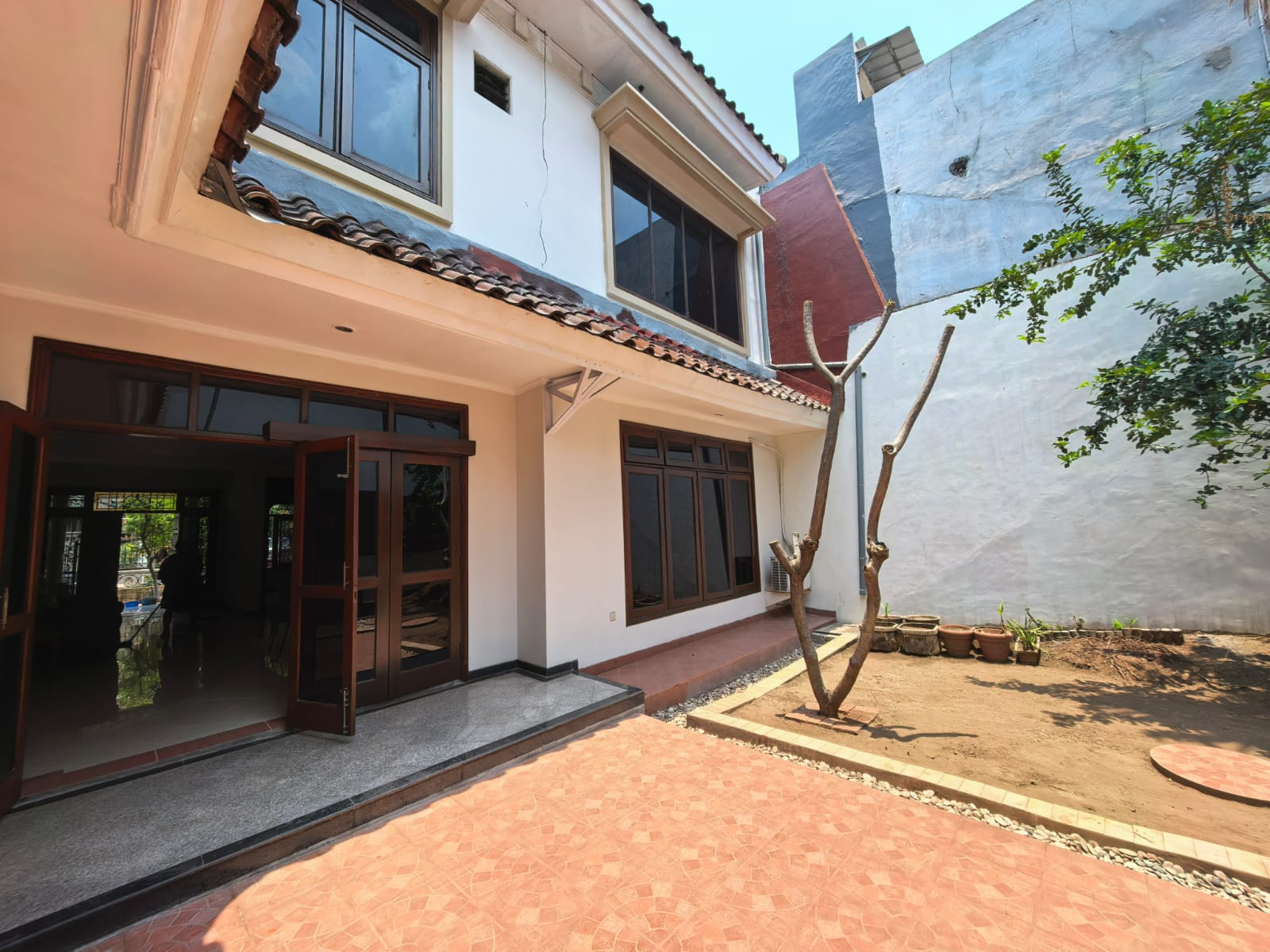 Dijual / Disewakan Rumah Mewah 2 Lantai Villa Bukit Mas Lokasi Premium Surabaya Barat - Thumbnail 2