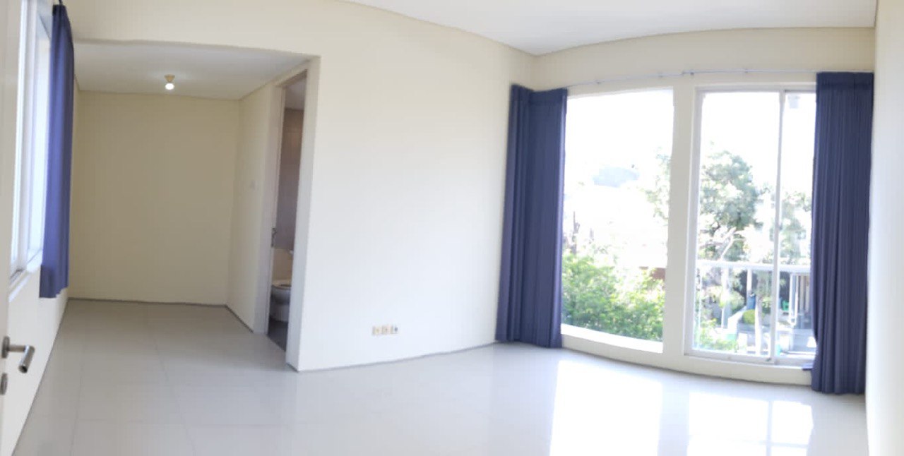 Dijual Murah Rumah Mewah 2 Lantai Royal Residence Lokasi Premium Surabaya Barat - Thumbnail 3