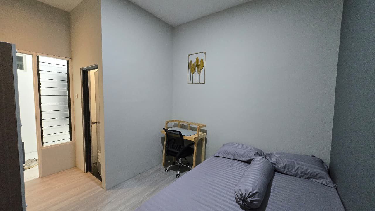 Dijual Rumah Kos Full Furnished 2 Lantai di Jalan Raya Dukuh Kapasan Sambikerep Surabaya Barat - Image 1
