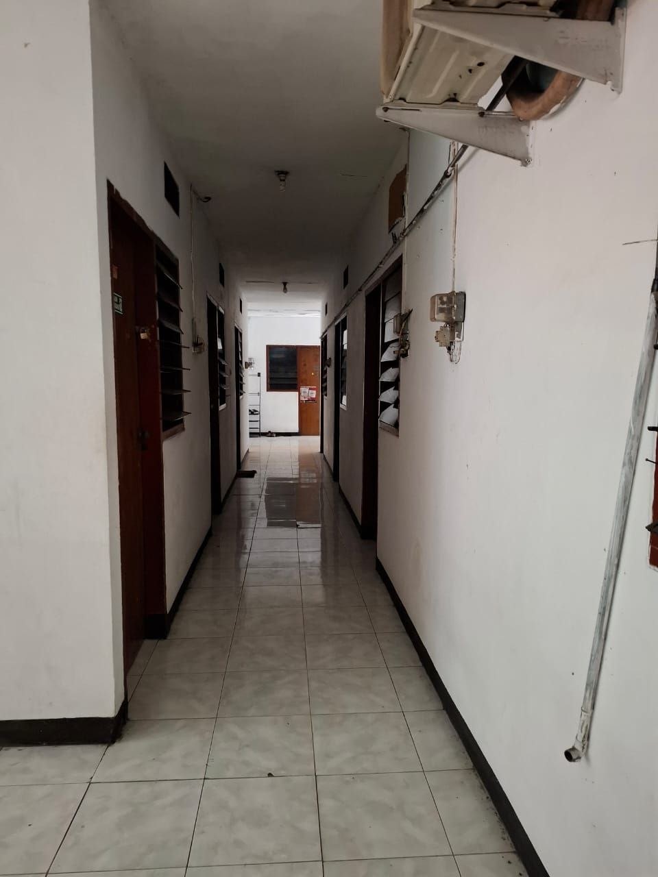 Dijual Rumah Kos Strategis di Jalan Siwalankerto Surabaya Selatan - Thumbnail 3