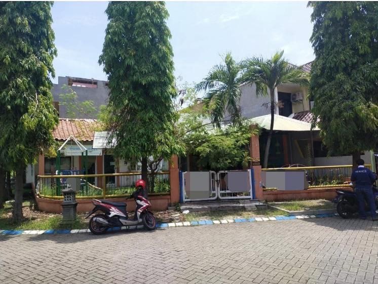 Dijual Rumah Hook Premium di Puri Surya Jaya Cluster Taman Paris Sidoarjo - Image 1