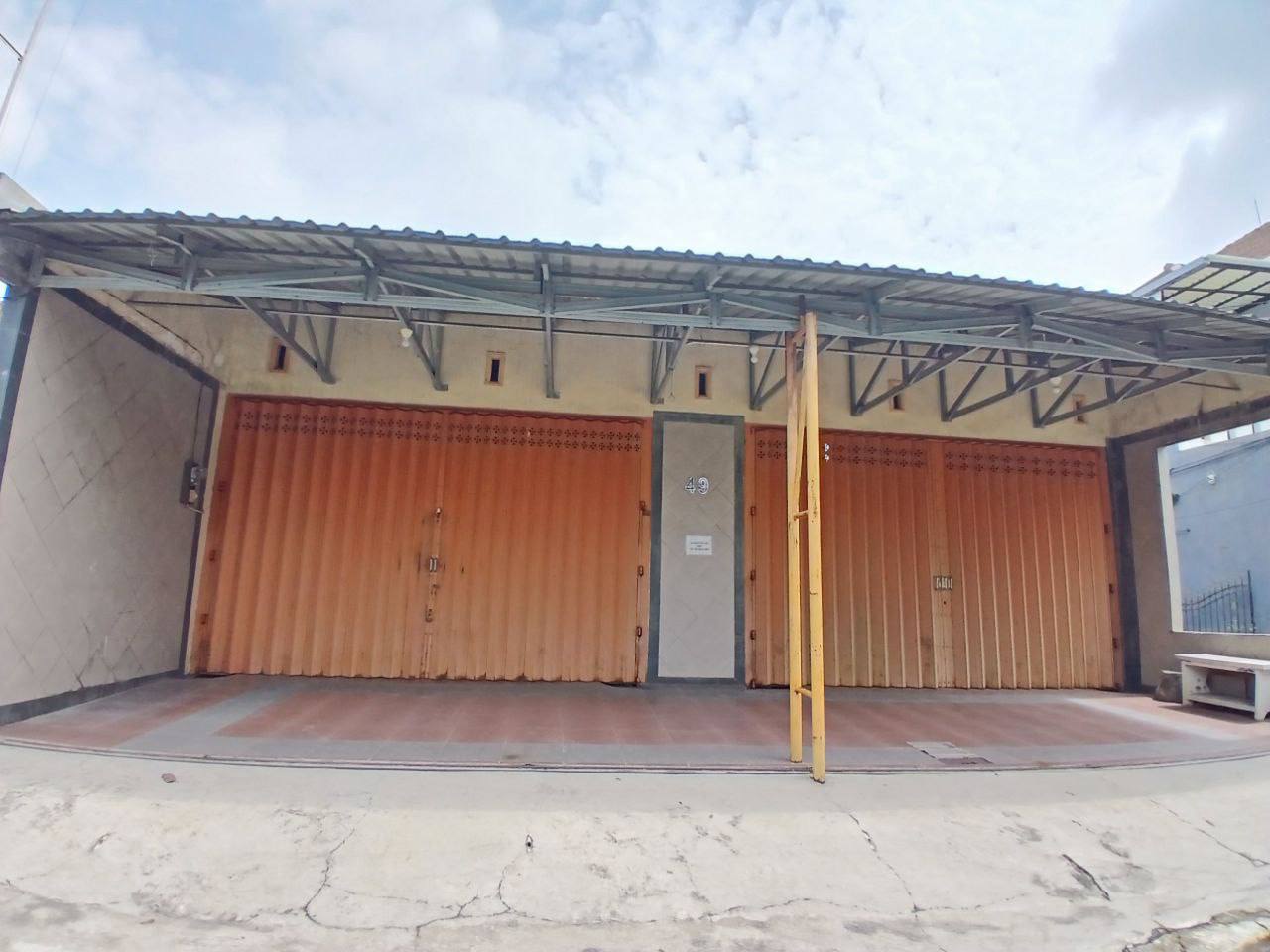 Disewakan Ruko Siap Huni 2 Pintu Loss di Jalan Pucang Anom Surabaya Timur - Image 1