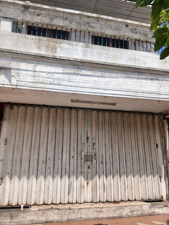 Dijual Ruko Strategis di Jalan Dharmawangsa Surabaya Timur - Image 1