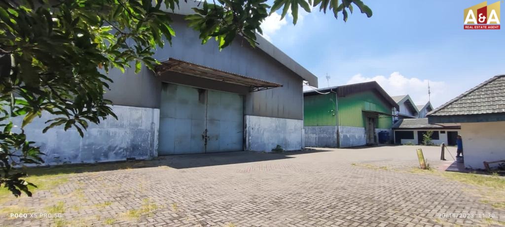 Disewakan Gudang Lokasi Strategis Margomulyo Surabaya Barat - Image 1