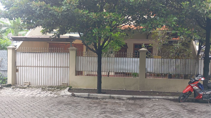 Dijual Rumah Nyaman dan Luas di Sidosermo Surabaya Selatan - Image 1