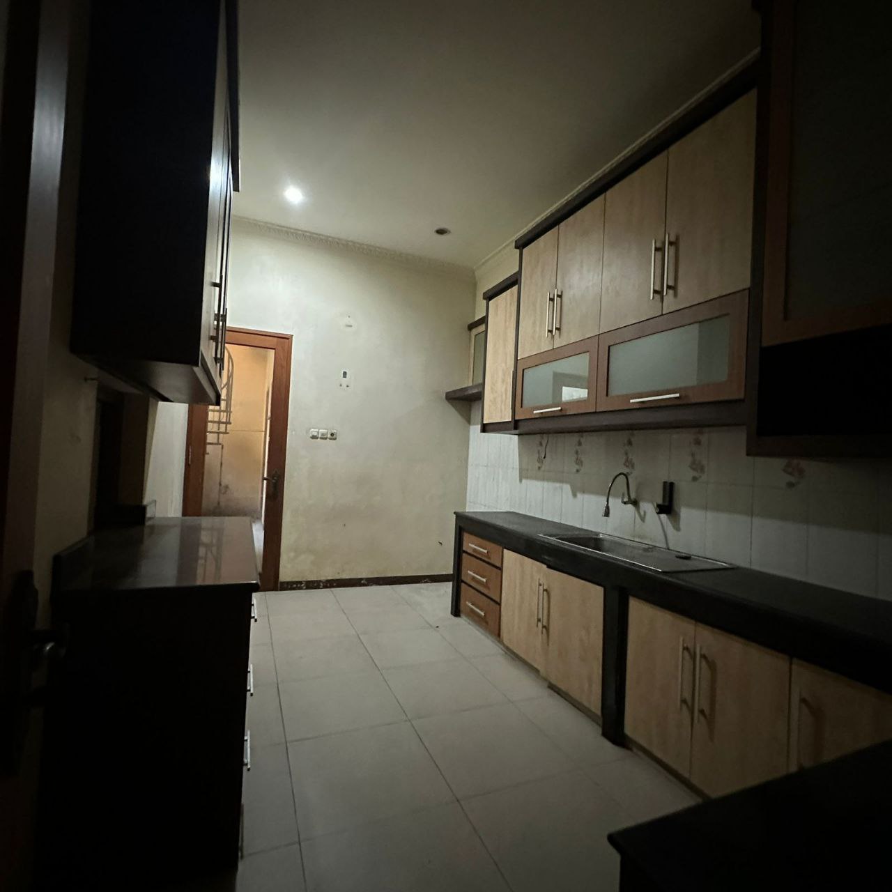 Dijual Rumah Mewah Luas di Margorejo Indah Utara Surabaya Selatan - Thumbnail 7