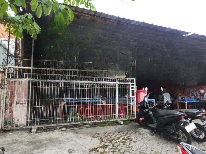 Dijual Rumah Lokasi Strategis di Kutai Surabaya Pusat - Image 1