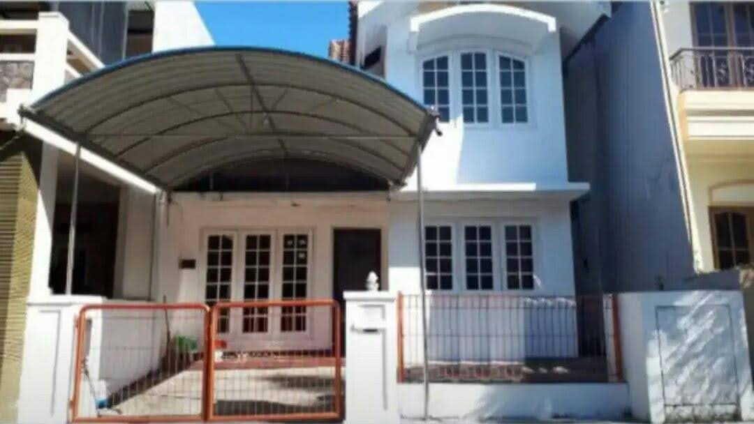 Dijual Rumah Nyaman Siap Huni di Perum Vila Valensia Pakuwon Indah Surabaya Barat - Image 1