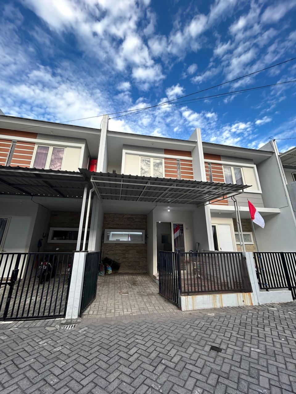 Dijual/Disewakan Rumah Minimalis Kencana Residence 2 Surabaya Timur - Image 1