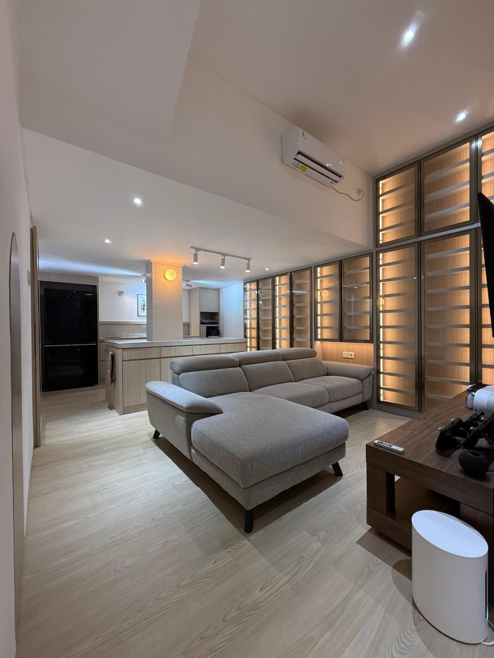 Dijual Rumah Furnish Mewah Northwest Central Citraland Surabaya Barat - Image 1
