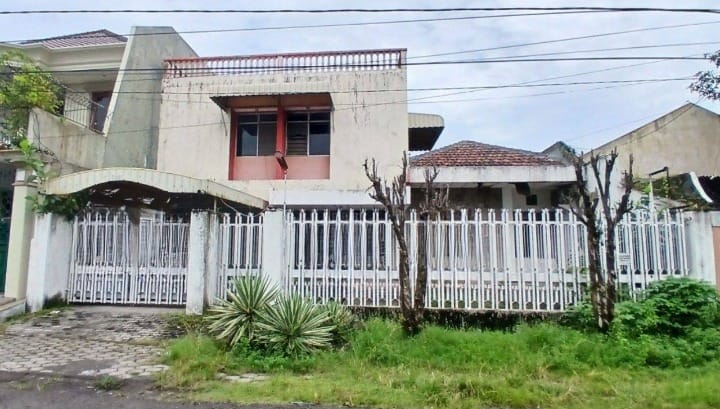 Dijual Rumah 2,5 Lantai Pucang Kerep Lokasi Strategis Surabaya Timur - Image 1