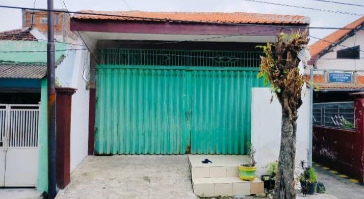 Dijual/Disewakan Rumah Usaha 1 Ruko dan 4 Rumah Kontrakan Aktif Siwalankerto Surabaya Selatan - Image 1