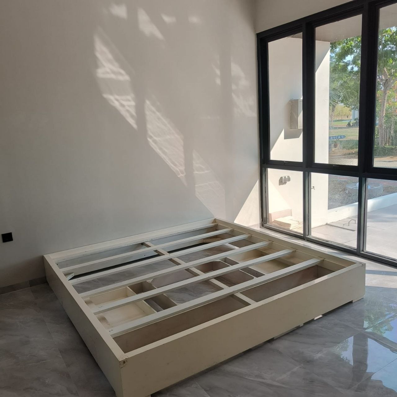 Dijual Rumah Siap Huni di Grand Pakuwon North Victoria Surabaya Barat - Thumbnail 2