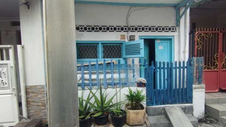 Dijual Rumah Lokasi Strategis di Daerah Pecindilan Surabaya Pusat - Image 1