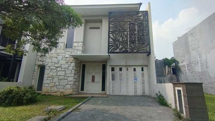 Dijual Rumah di Pakuwon Indah Surabaya Barat - Image 1
