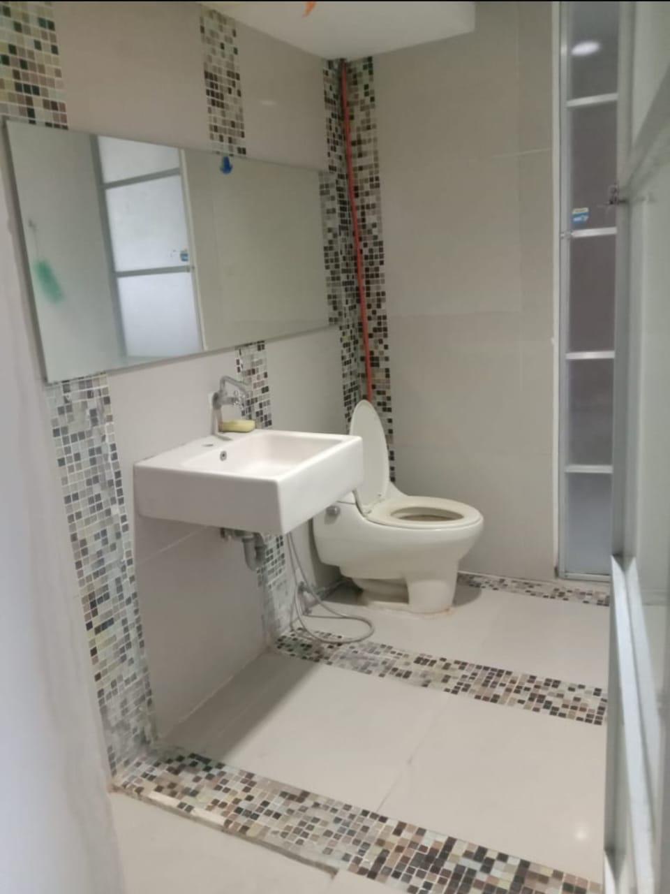 Dijual Rumah Bagus Nyaman Lokasi Citraland Surabaya Barat - Thumbnail 4