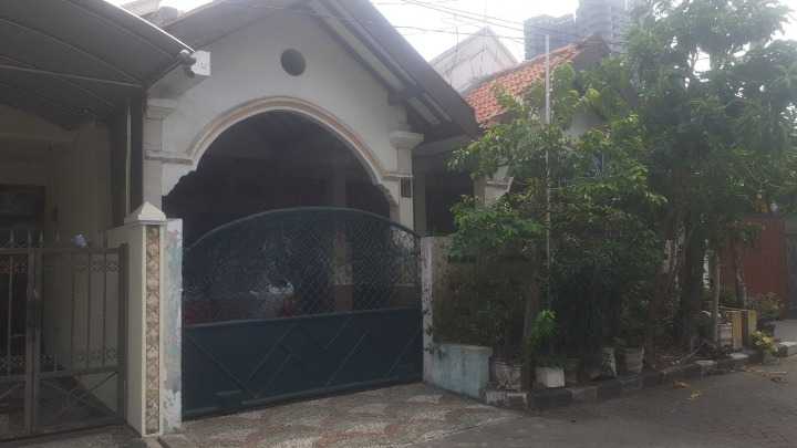 Dijual Rumah Bagus Simpang Darmo Permai Wilayah Surabaya Barat - Image 1