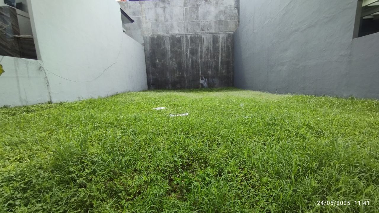 Dijual Tanah Strategis Pakuwon Indah Imperial Golf Surabaya Barat - Image 1