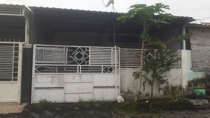 Dijual Rumah Bagus Siap Huni di Perum Jade Hamlet Wilayah Gresik - Image 1