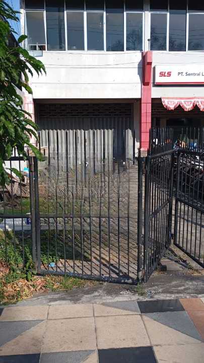 Disewakan Ruko Kawasan Ramai di Jemursari Surabaya Selatan - Image 1