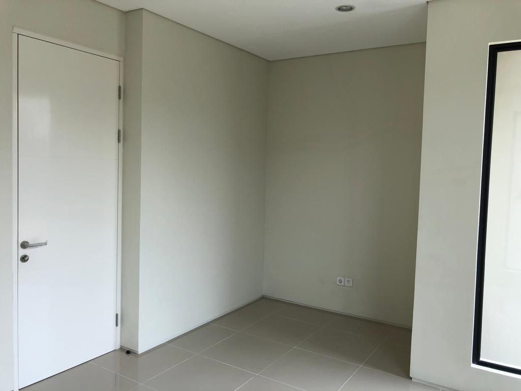 Dijual Rumah Nyaman Northwest Hill Citraland di Wilayah Surabaya Barat - Thumbnail 3