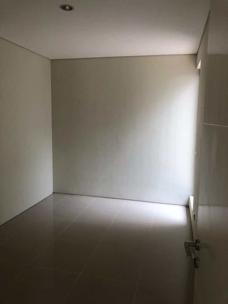 Dijual Rumah Nyaman Northwest Hill Citraland di Wilayah Surabaya Barat - Thumbnail 5