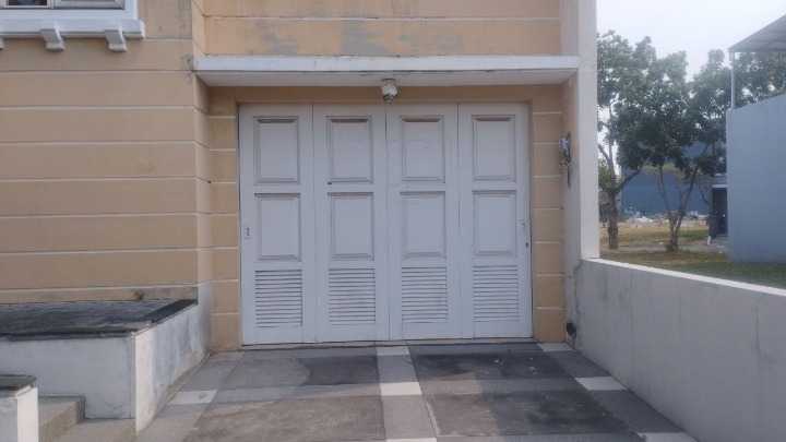 Dijual Rumah Mewah di North Emerald Mansion Surabaya Barat - Image 1