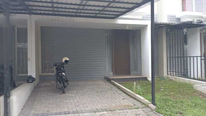 Disewakan Rumah Bagus Nyaman Citraland Wilayah Surabaya Barat - Image 1