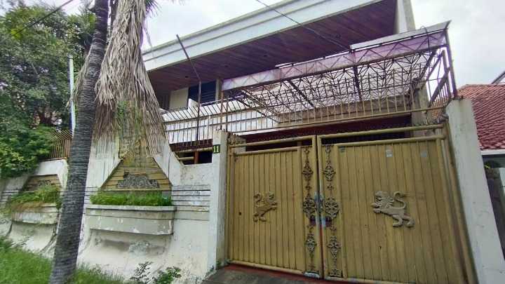 Dijual/Disewakan Rumah Strategis di Ketupa Surabaya Pusat - Image 1