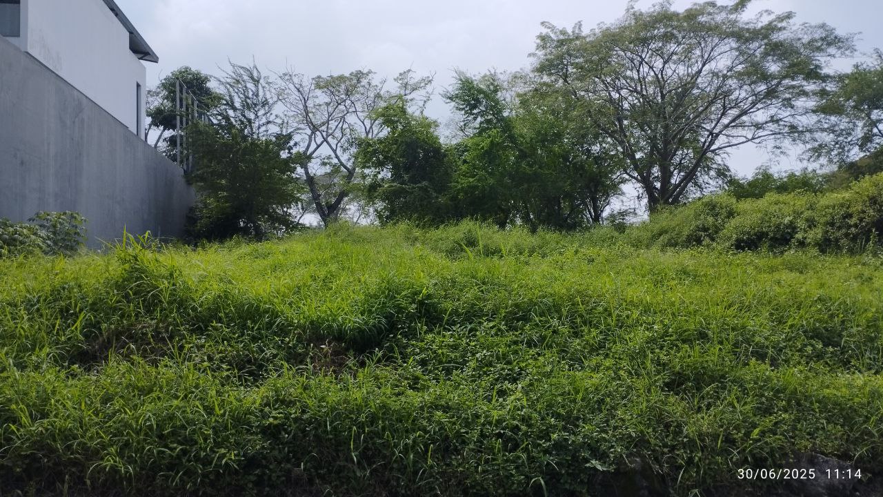 Dijual Tanah Strategis di Citraland Bukit Golf Internasional Surabaya Barat - Image 1