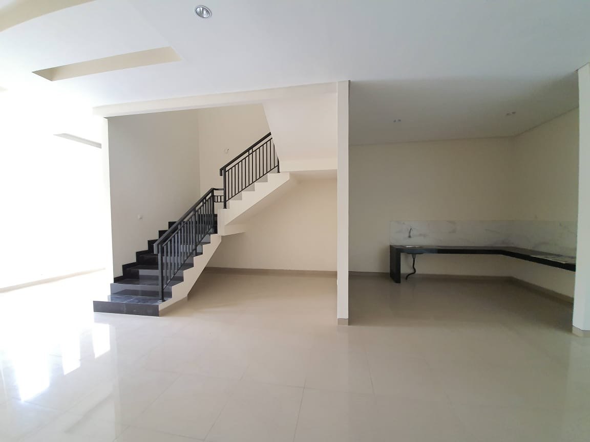Dijual Rumah Mewah Minimalis di Kawasan Manyar Jaya Surabaya Timur - Thumbnail 2
