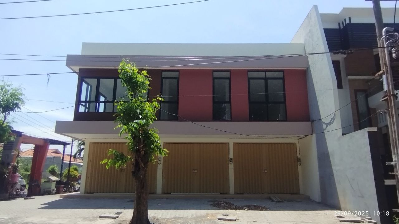 Dijual Ruko Strategis 2 Lantai di Raya Manyar Jaya Surabaya Timur - Image 1