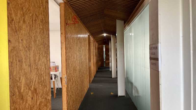 Disewakan Gedung 5 Lantai Siap Huni Komersial di HR Muhammad Surabaya Barat - Thumbnail 4
