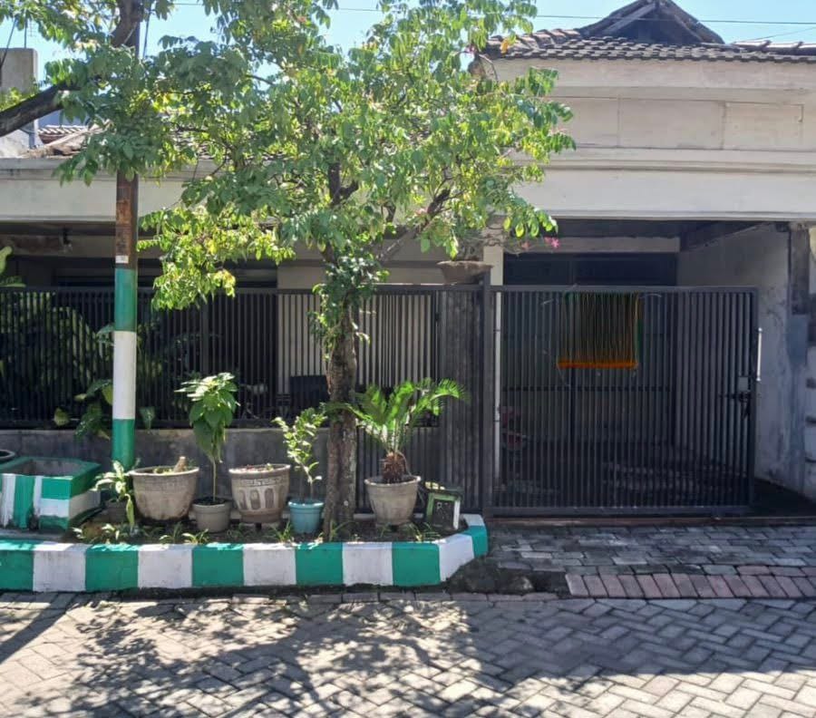 Dijual Rumah Hitung Tanah Strategis Wiguna Surabaya Timur - Image 1