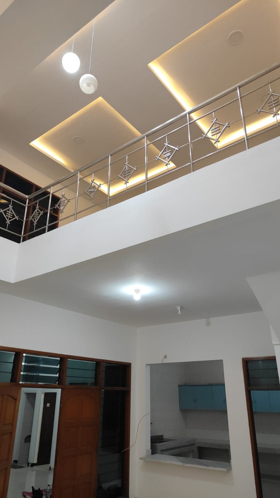 Dijual/Disewa Rumah 2,5 Lantai Jl Ngagel Jaya Tengah Surabaya Timur Siap Huni Luas Besar - Thumbnail 8