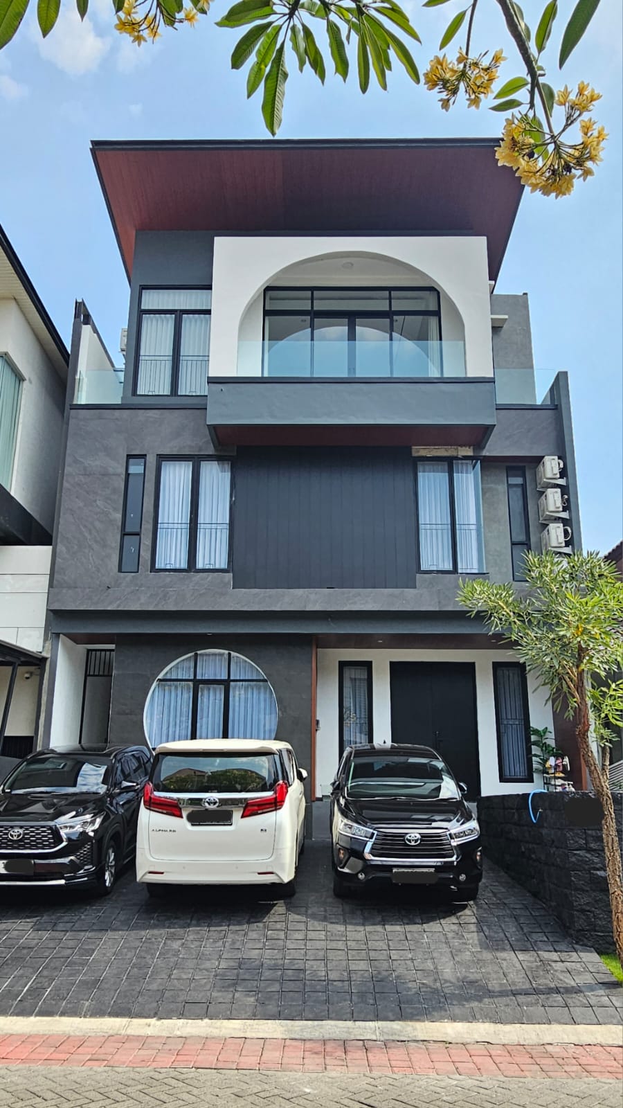 Dijual Rumah Baru Full Furnish Citraland Surabaya Barat - Image 1
