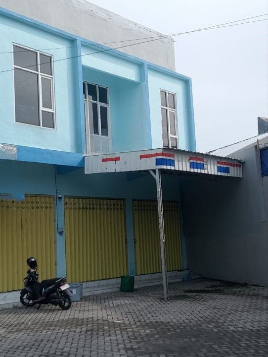 Disewakan Ruko 2 Lantai Strategis Jalan KH Syafi'i Gresik Jawa Timur - Image 1