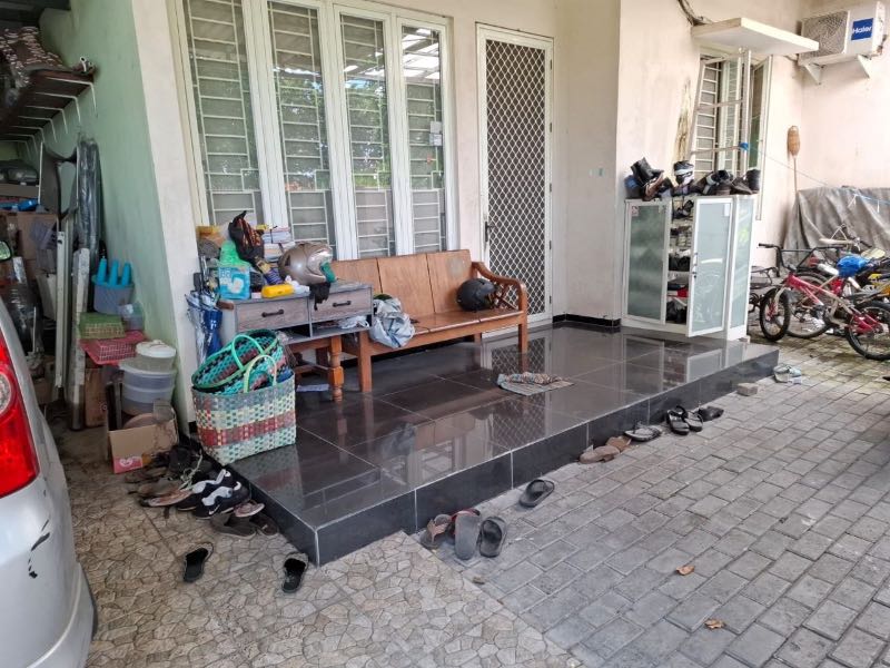 Dijual Cepat Rumah Siap Huni Semi Furnished di Jalan Manyar Tirtomoyo Surabaya Timur - Thumbnail 5