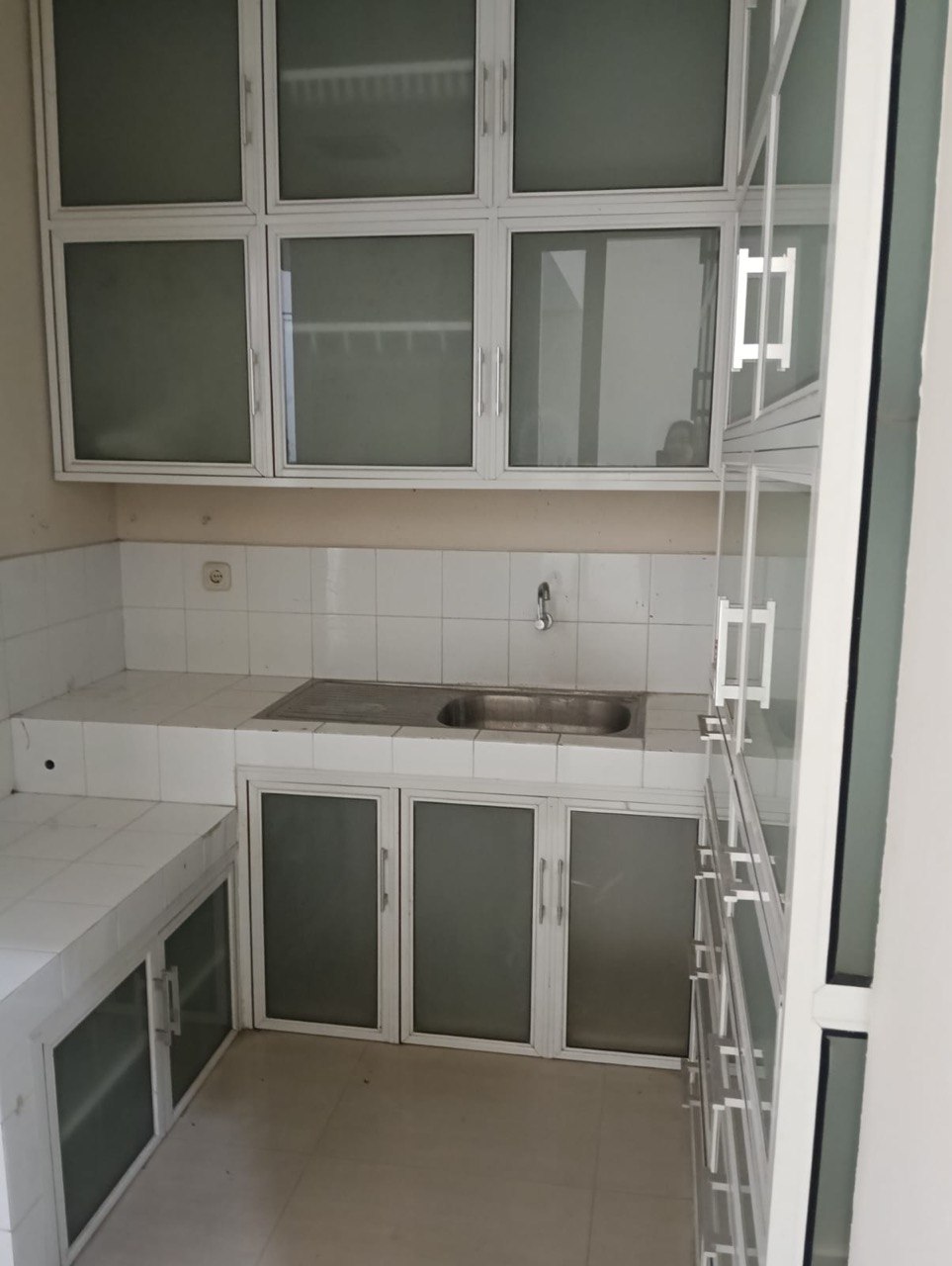 Dijual Rumah 1 Lantai Golf Avenue Lokasi Citraland Surabaya Barat - Thumbnail 2