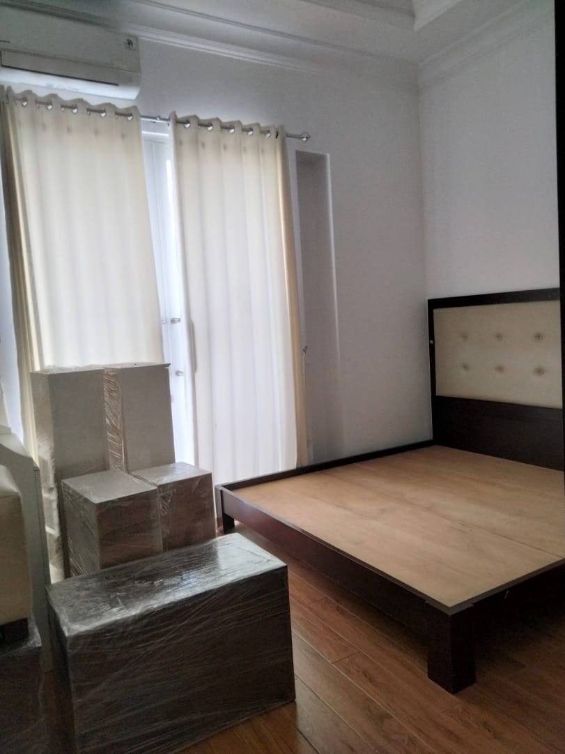 Disewakan Rumah Premium 2 Lantai South Emerald Mansion Citraland Surabaya Barat - Thumbnail 5