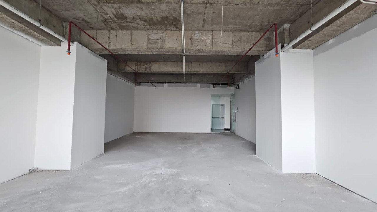 Disewakan Office Unit View Cantik Hadap Bukit Darmo Golf di Satoria Tower Surabaya Barat - Image 1
