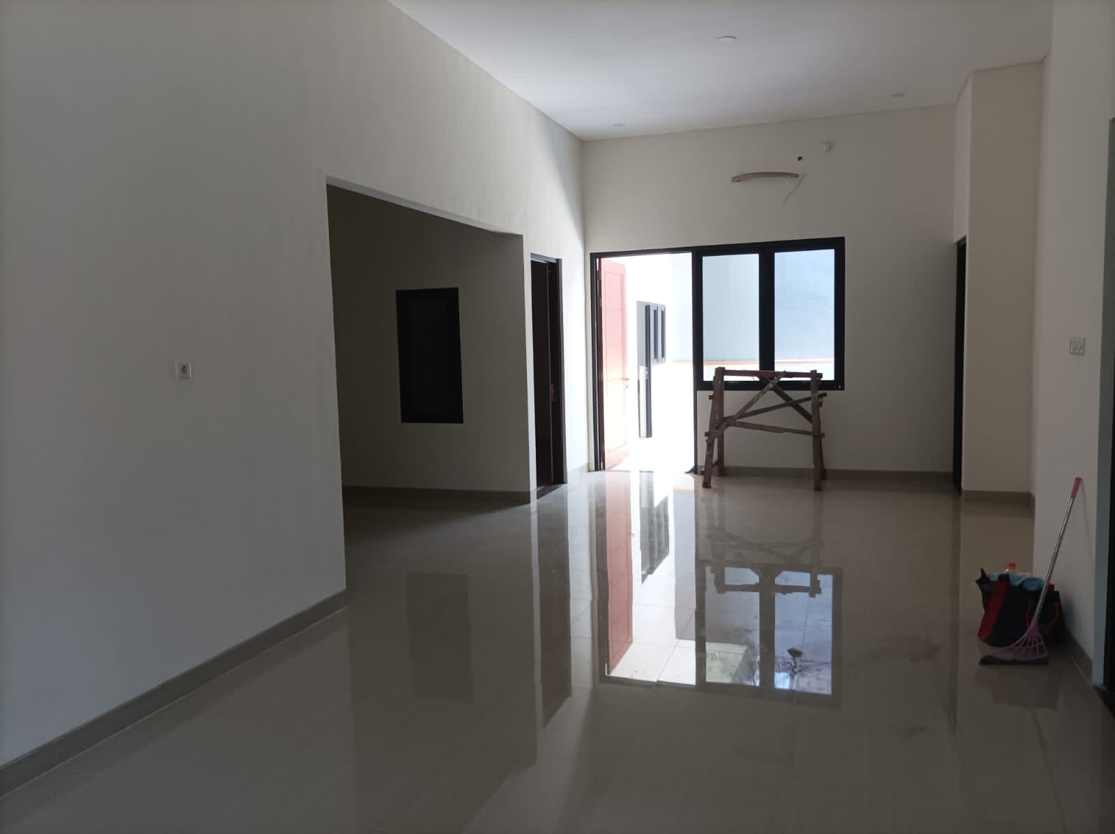 Dijual Rumah Baru 1 Lantai Manyar Tirtomoyo Surabaya Timur - Thumbnail 5