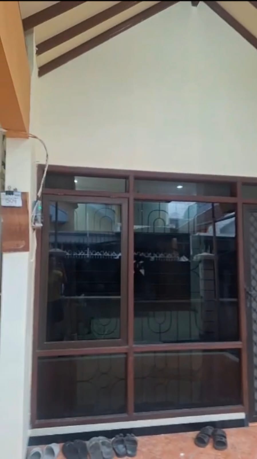 Disewa Rumah 1 Lantai Siap Huni Manyar Tirtoyoso Utara Surabaya Timur - Image 1