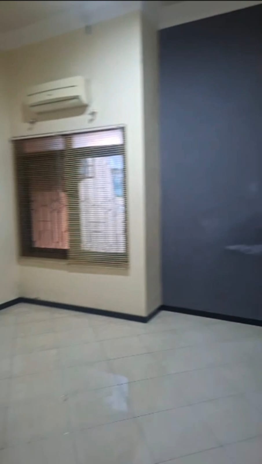 Disewa Rumah Siap Huni 1 Lantai Murah Strategis Manyar Tirtoyoso Utara Surabaya Timur - Thumbnail 8