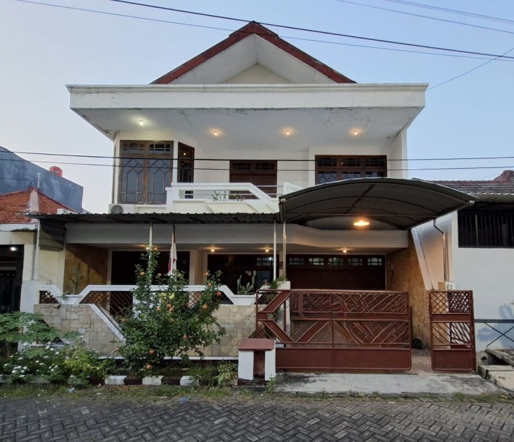 Dijual Rumah Murah 2 Lantai Manyar Tirtoasri Surabaya Timur - Image 1