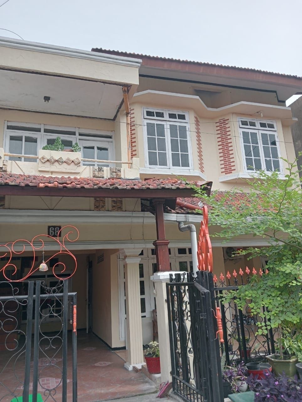 Dijual Rumah Strategis di Jalan Cendrawasih Bunderan Sidoarjo - Image 1