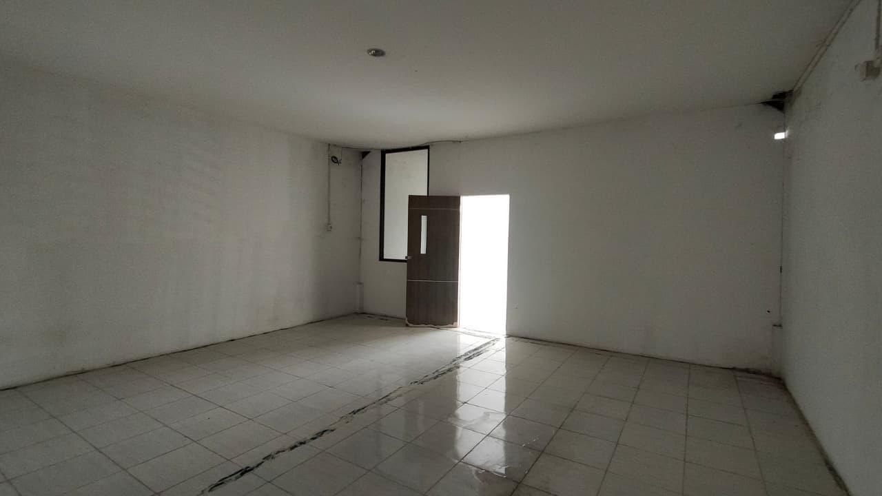 Dijual Gudang Strategis Siap Pakai di Prambanan Bizland Cerme Gresik - Thumbnail 4