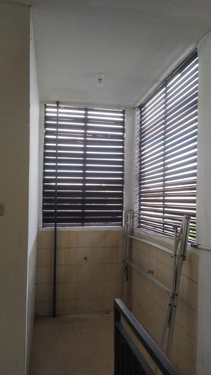 Dijual Rumah Jalan Medayu Utara Rungkut Surabaya Timur – Sudah Renovasi, Siap Huni 2 Lantai Hook - Thumbnail 3