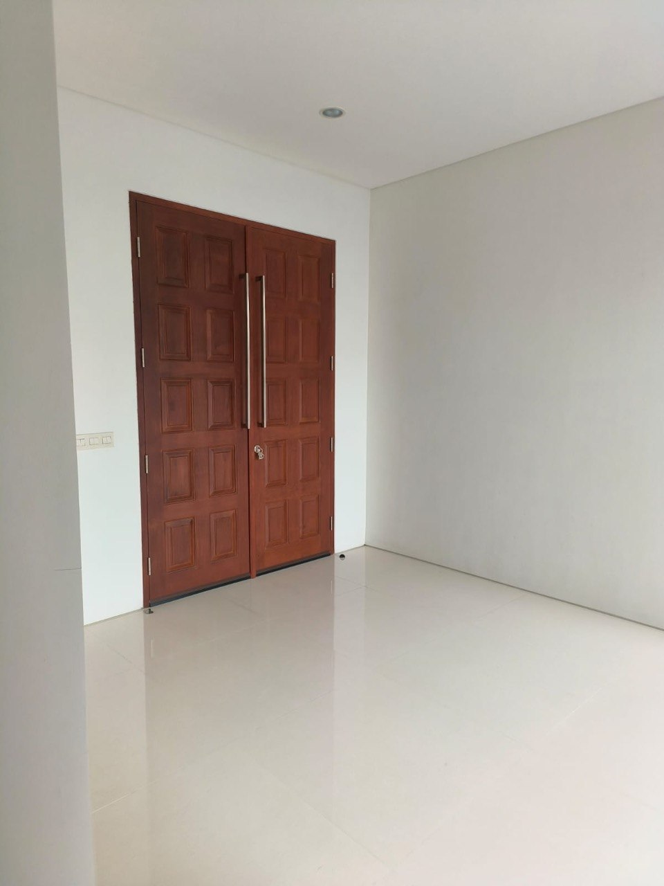 Dijual Rumah Mewah Siap Huni di Kawasan Premium Graha Natura Surabaya Barat - Thumbnail 4