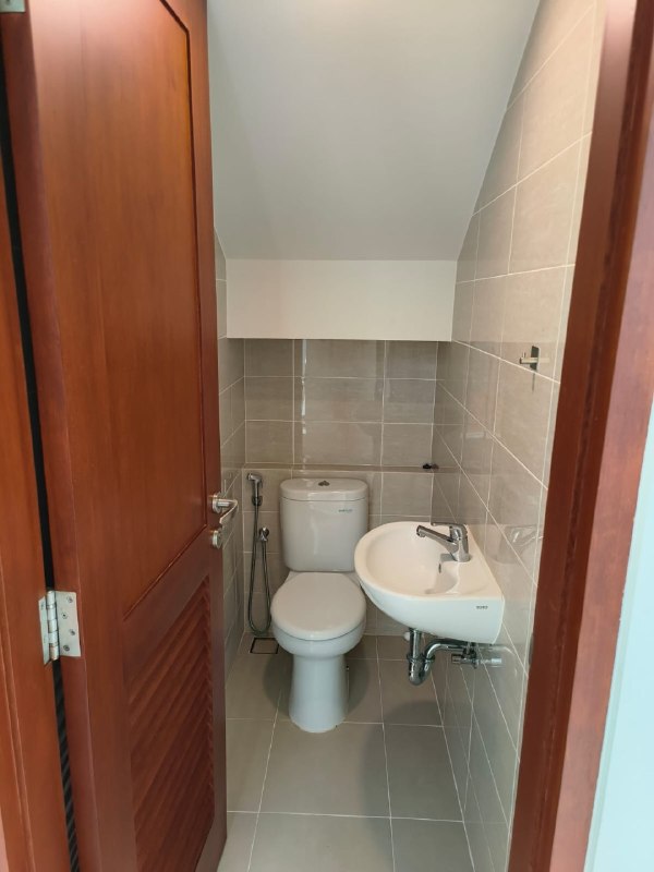 Dijual Rumah Mewah Siap Huni di Kawasan Premium Graha Natura Surabaya Barat - Thumbnail 5